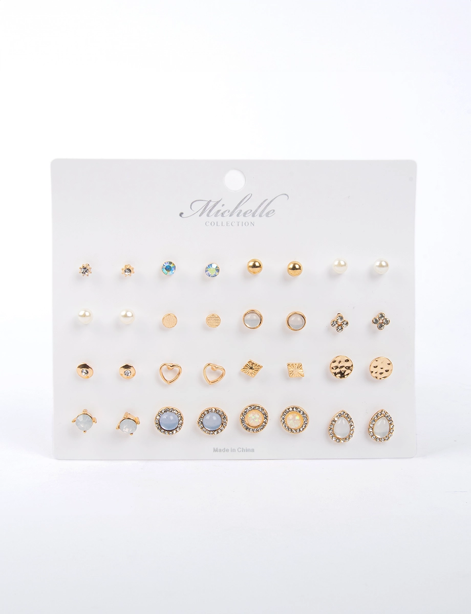 ARETES FASHION